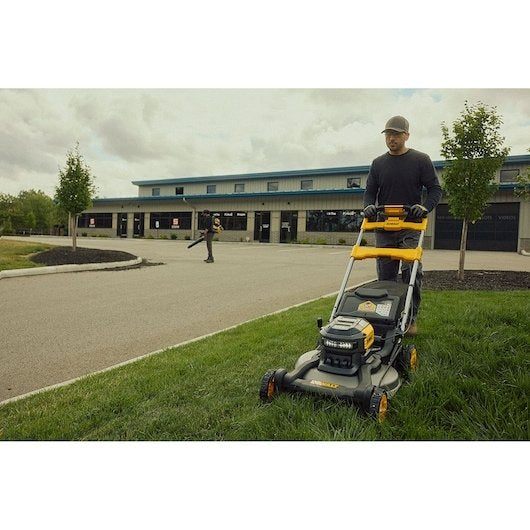 DeWalt 60V MAX 21″ Brushless RWD Self-Propelled Mower Kit DCMWSP700Y2